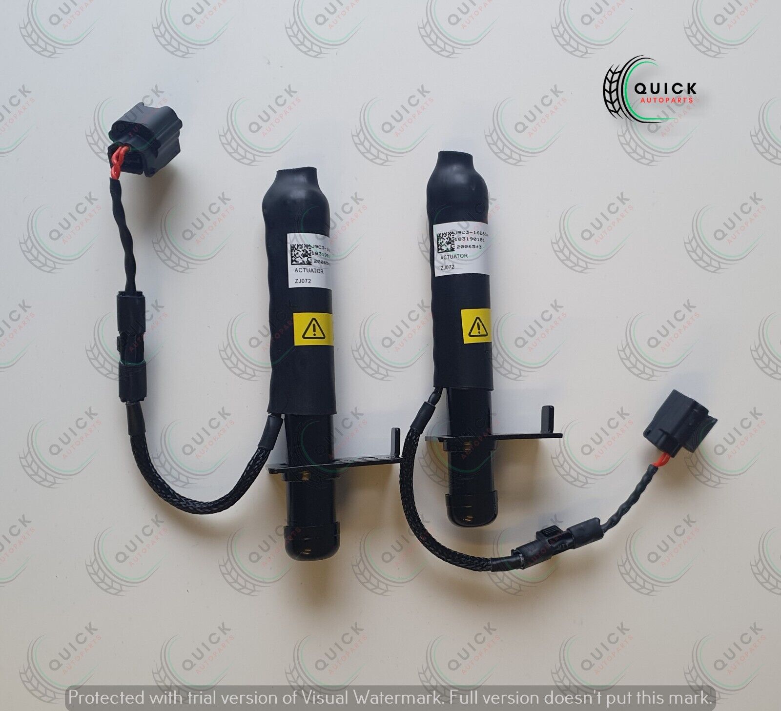 Jaguar E-Pace X540 PAIR OF LEFT & RIGHT SIDE BONNET HINGE ACTUATORS J9C316E634AC