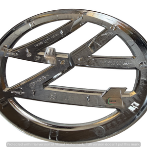 VW CAMPER 2004-ON FRONT CENTRE GRILLE EMBLEM BADGE 7E0853601G NEW